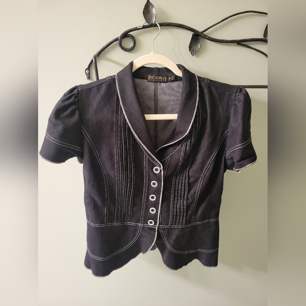 Piccadilly Fashions short puff-sleeve black denim jacket, size US 6